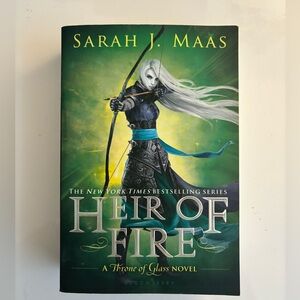 Heir of Fire by SJM (paperback)